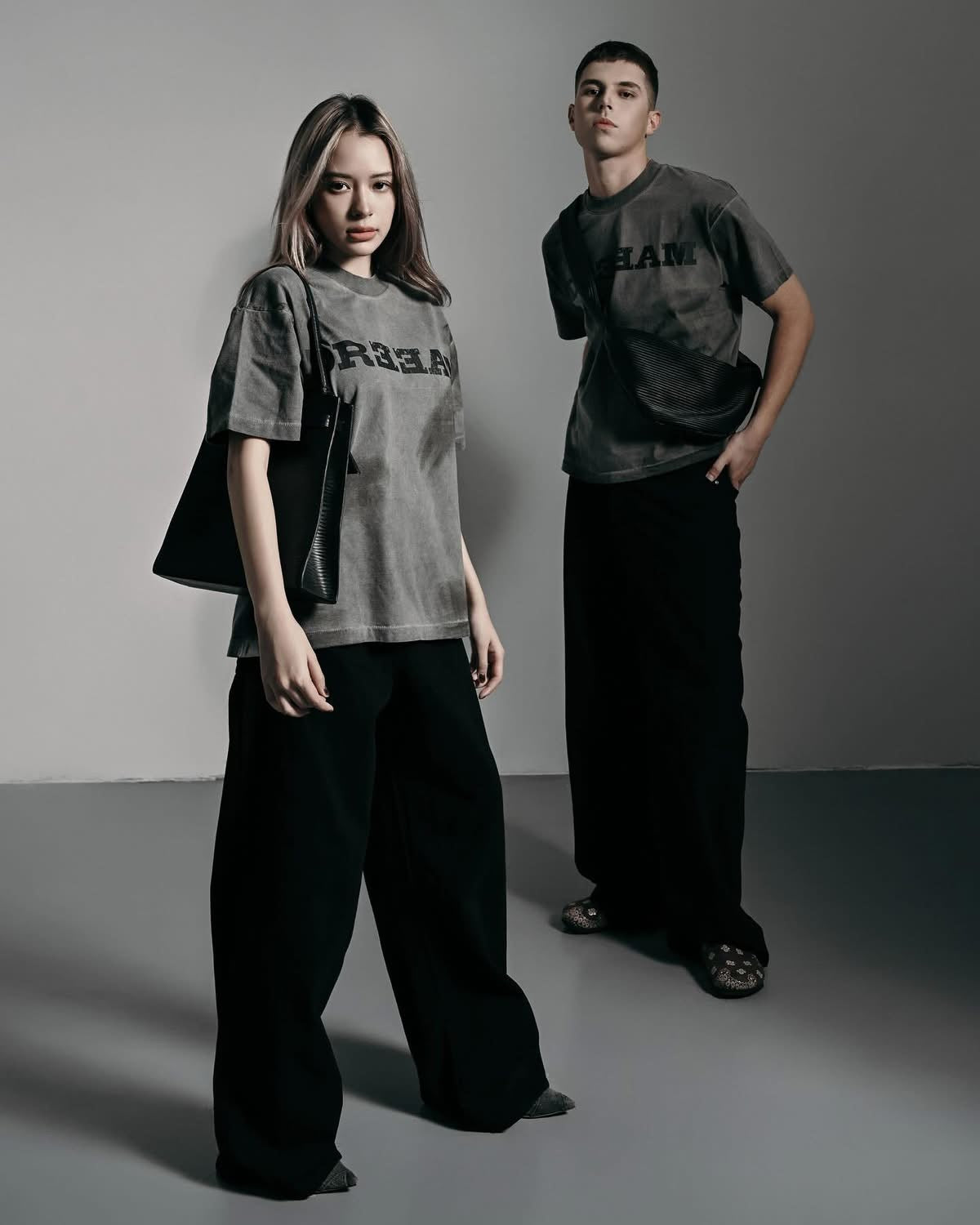 DREEAM SINGLE STITCH WASHED T-SHIRTS