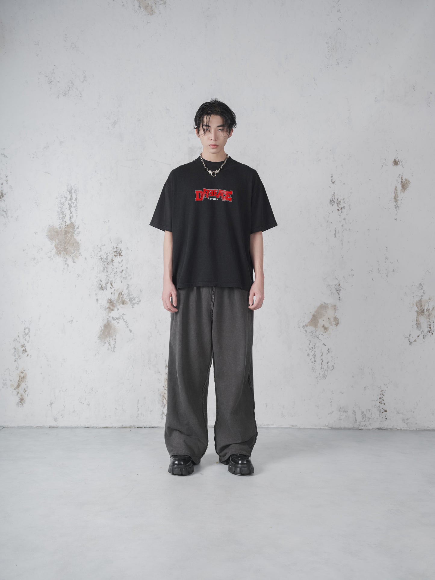 “DREEAM 011 T-SHIRTS BLACK”